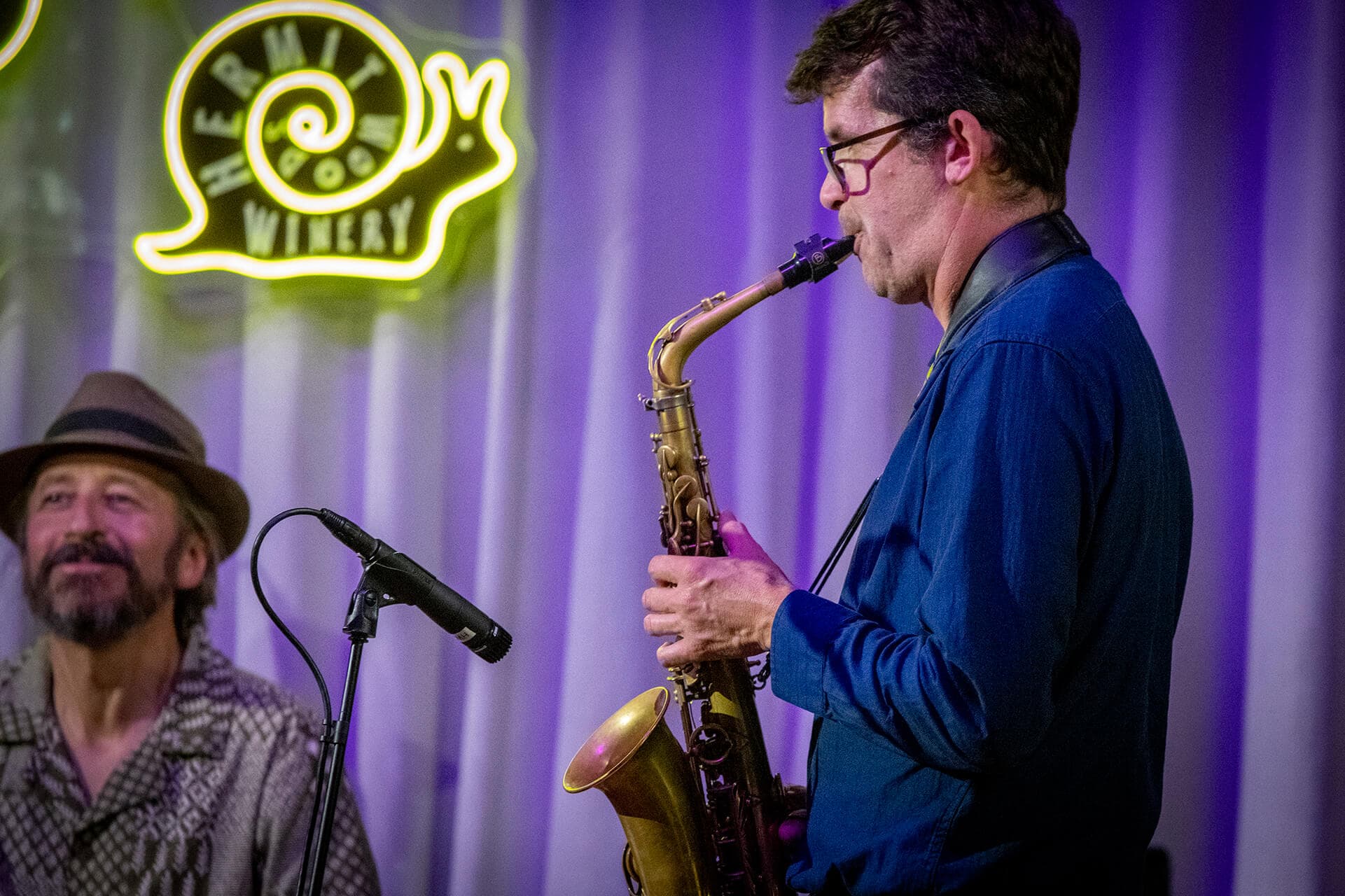 Bright Cloud Mountain performance photo 3