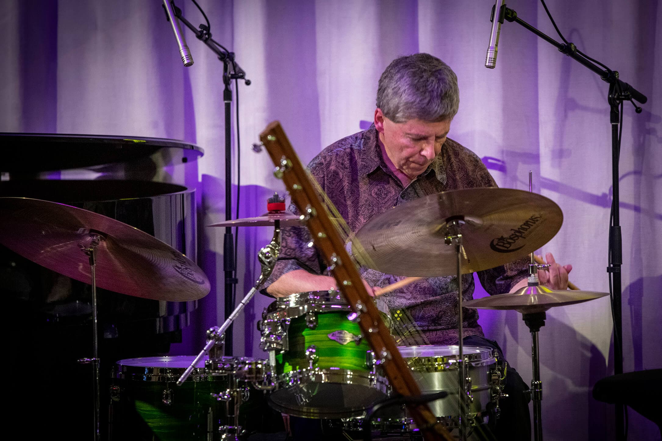 Bright Cloud Mountain performance photo 5